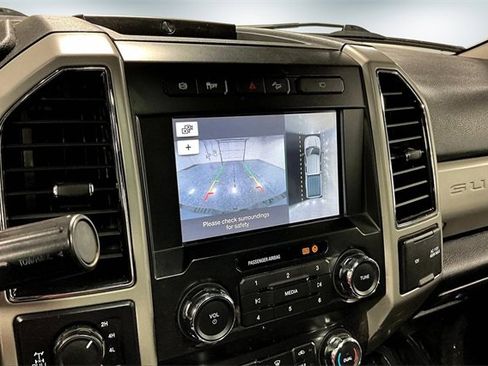 Used 2019 Ford F250 Lariat w/ FX4 Off-Road Package image 16