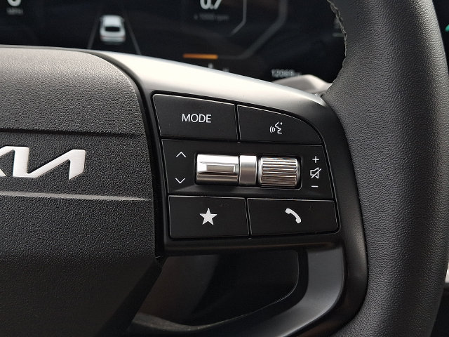 Certified 2025 Kia K4 GT-Line Turbo FWD image 21