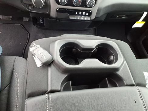 New 2026 RAM 1500 Express image 15