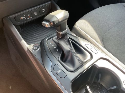 Used 2025 Kia K4 FWD image 30