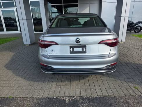 Used 2024 Volkswagen Jetta S FWD image 3