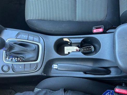 Used 2020 Hyundai Kona SEL w/ Cargo Package image 19