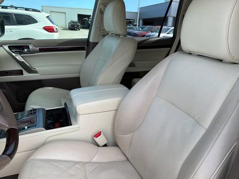 Used 2019 Lexus GX 460 Premium w/ Premium Package AWD/4WD image 20
