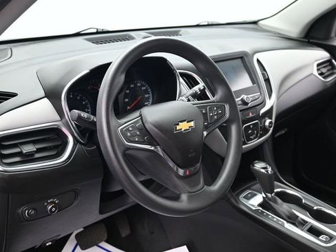 Used 2018 Chevrolet Equinox LS image 15