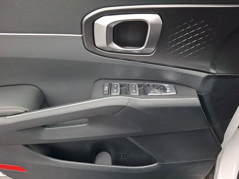 New 2026 Kia Sorento S image 9