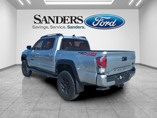 Used 2022 Toyota Tacoma TRD Off-Road w/ Technology Package AWD/4WD image 5