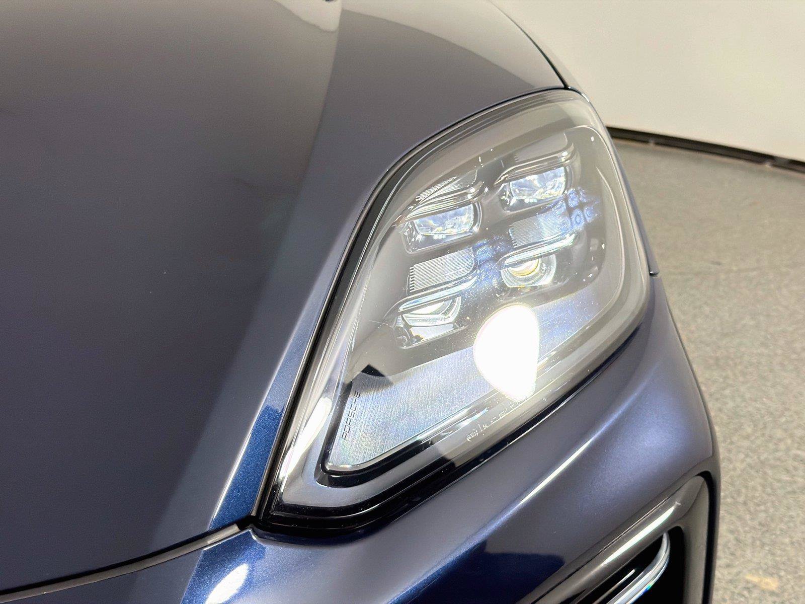 Certified 2025 Porsche Cayenne Coupe AWD/4WD image 15