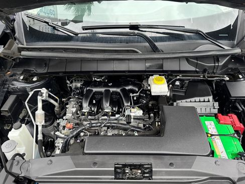 Used 2024 Nissan Pathfinder SV image 36