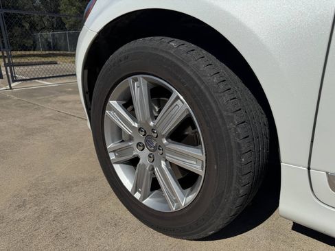 Used 2017 Volvo XC60 T5 Inscription w/ Preferred Option Package FWD image 24