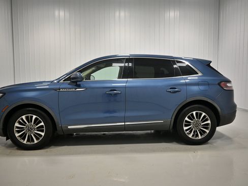 Used 2019 Lincoln Nautilus Select AWD/4WD image 29