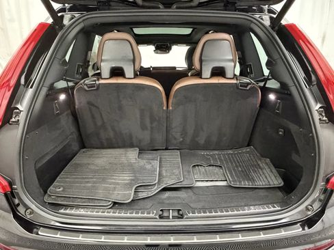 Used 2019 Volvo XC90 T6 Momentum w/ Protection Package Premier AWD/4WD image 38