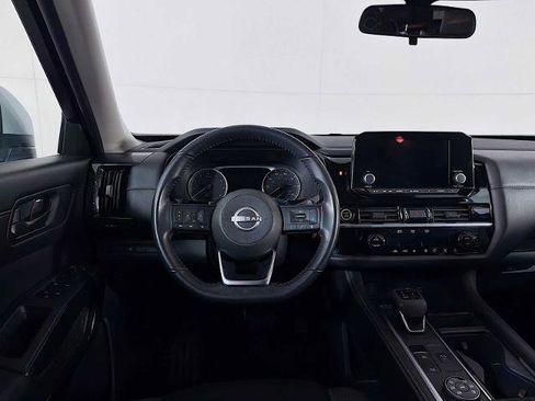 Certified 2024 Nissan Pathfinder SV image 19