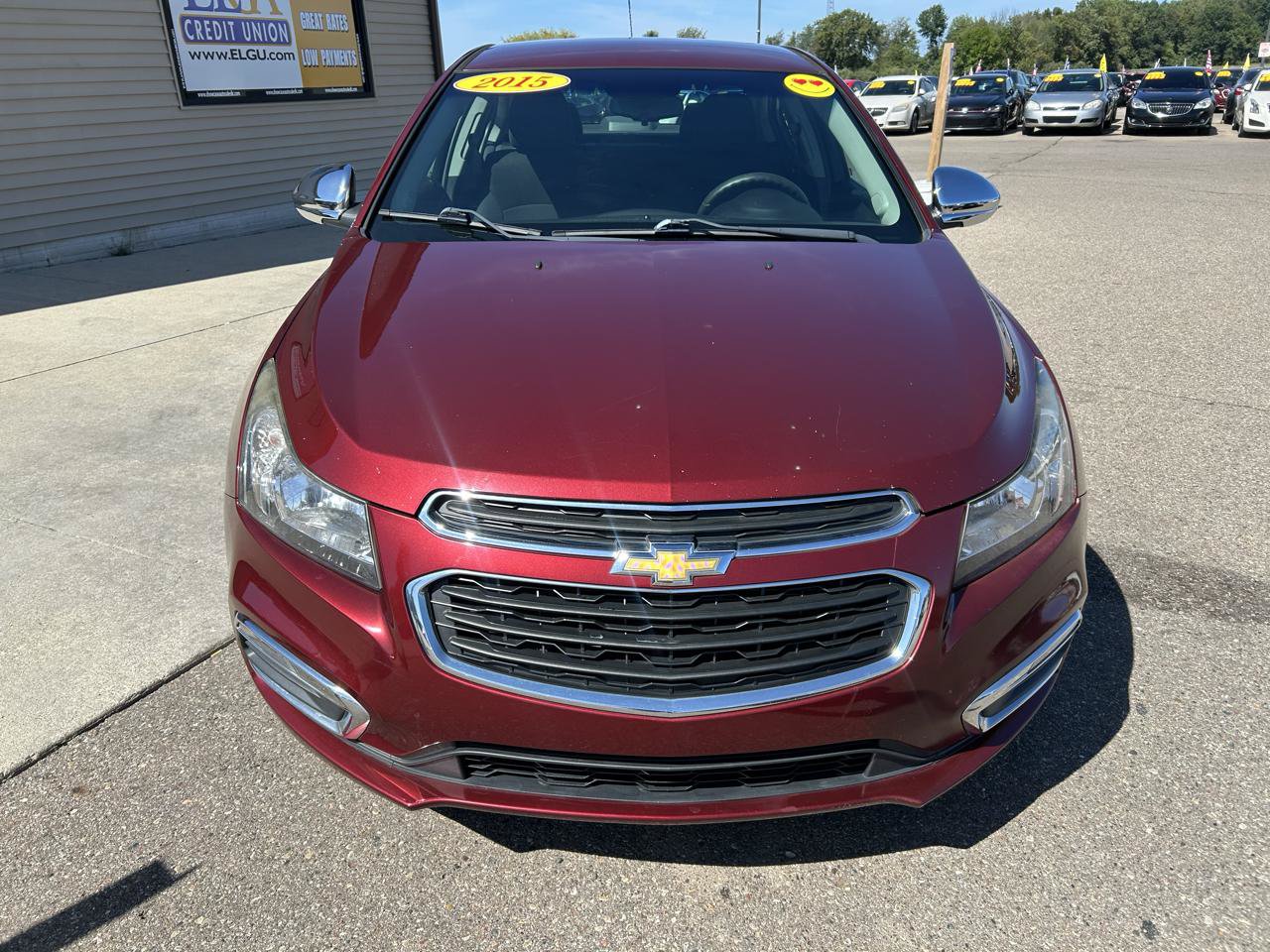 Used 2015 Chevrolet Cruze LT FWD image 2