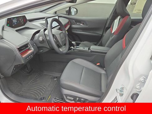 New 2026 Toyota Prius Plug-In Hybrid FWD image 12
