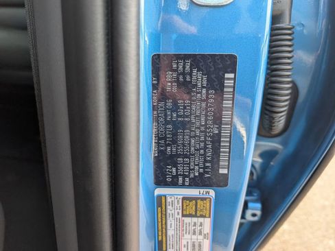 Certified 2024 Kia EV9 Wind image 33