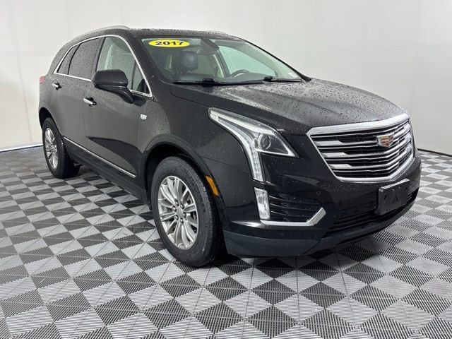 Used 2017 Cadillac XT5 Luxury AWD/4WD image 4
