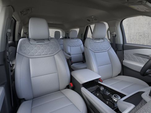 New 2026 Ford Explorer Platinum AWD/4WD image 10