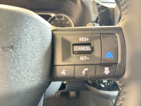 New 2026 Nissan Pathfinder SV image 13