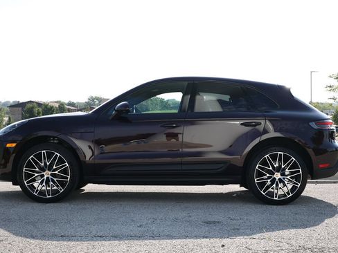 Certified 2026 Porsche Macan AWD/4WD image 2