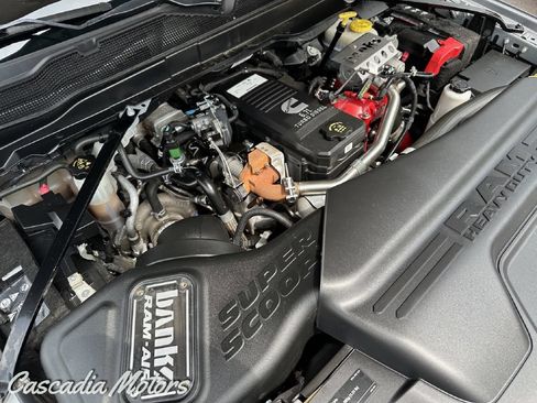 Used 2022 RAM 3500 Laramie AWD/4WD image 32