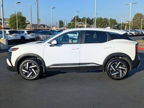 Certified 2025 Nissan Kicks SV FWD image 1