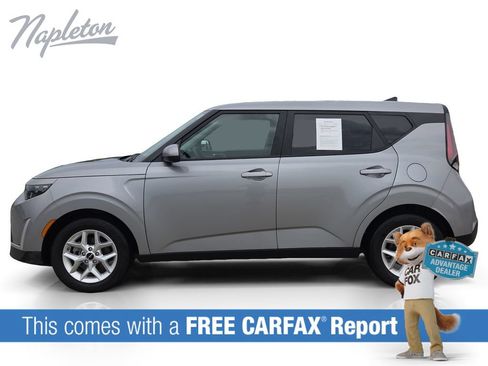 Used 2025 Kia Soul LX w/ LX Technology Package FWD image 2