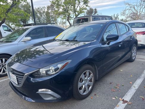 Used 2016 MAZDA MAZDA3 i Sport image 1