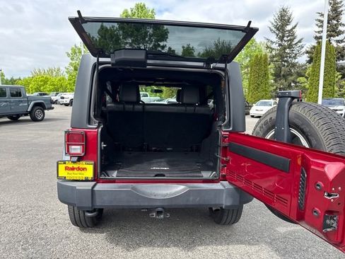 Used 2012 Jeep Wrangler Unlimited Sport AWD/4WD image 6