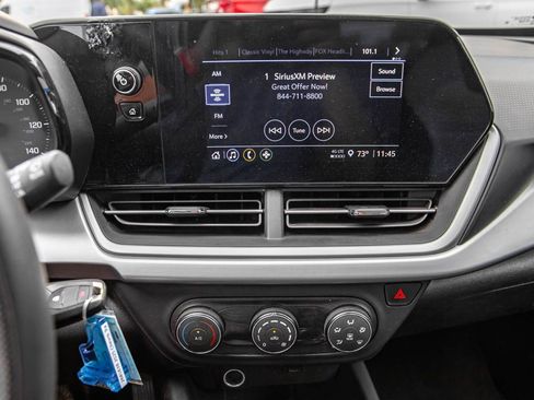 Used 2025 Chevrolet Trax LS FWD image 14