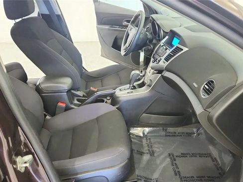 Used 2015 Chevrolet Cruze LT FWD image 27