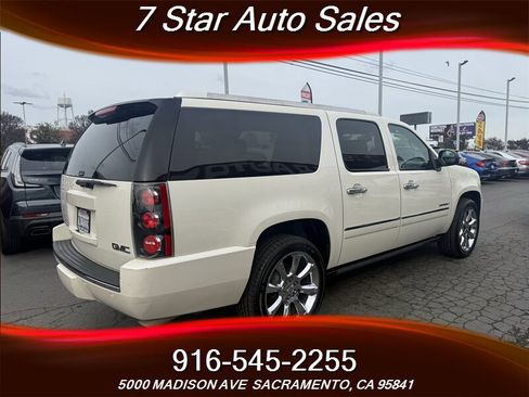 Used 2014 GMC Yukon XL Denali image 6