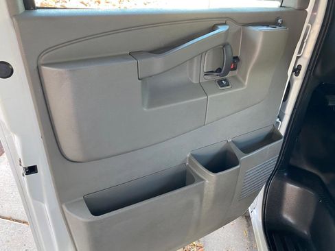 Used 2021 Chevrolet Express 2500 w/ Driver Convenience Package RWD image 23
