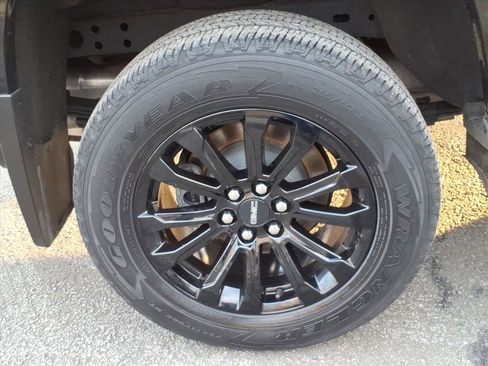 Certified 2022 GMC Canyon Elevation w/ Elevation Premium Package image 7