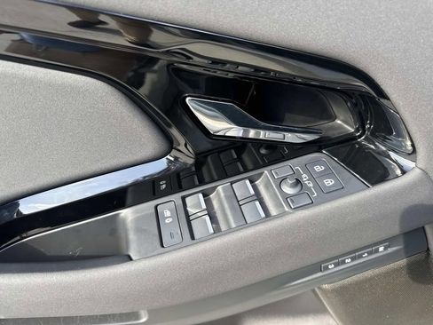Used 2026 Land Rover Range Rover Evoque S image 22