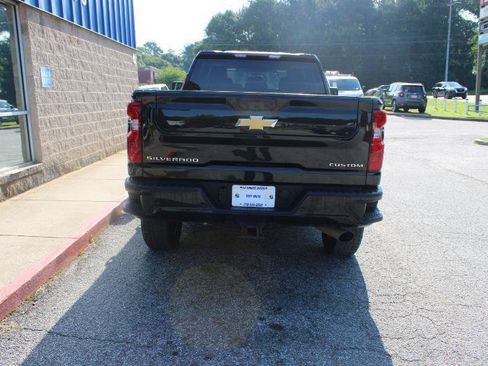 Used 2024 Chevrolet Silverado 2500 Custom w/ Custom Value Package AWD/4WD image 5