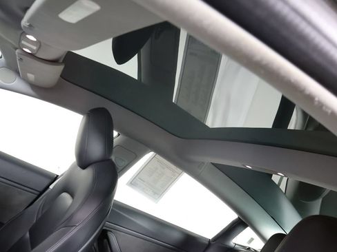 Used 2018 Tesla Model 3 Long Range AWD/4WD image 16