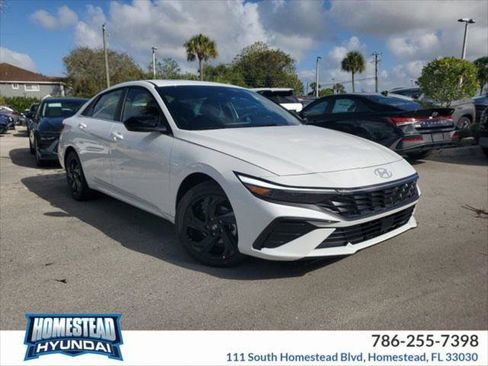 New 2026 Hyundai Elantra SEL Sport Premium image 1