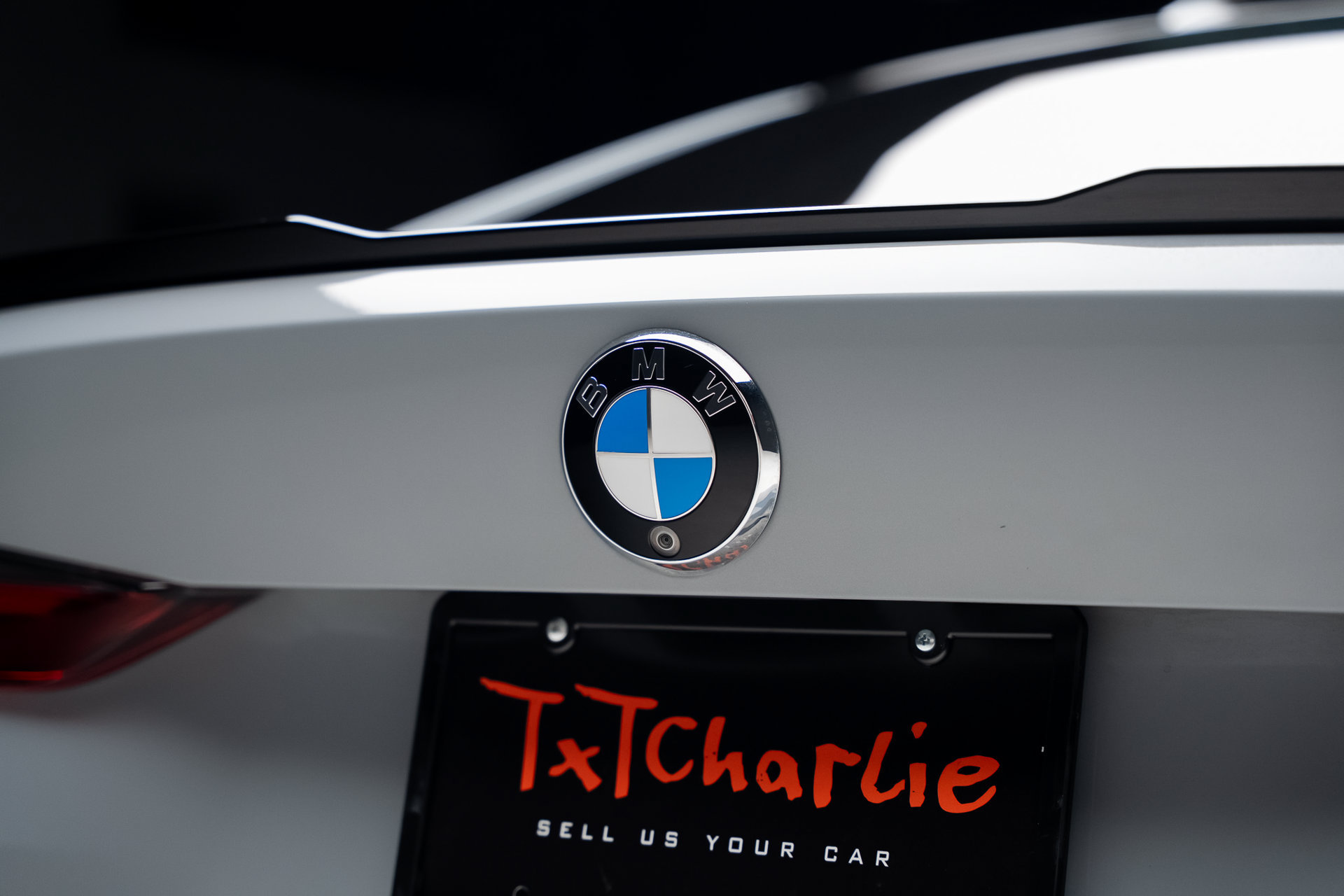 Used 2021 BMW M4 Coupe w/ Executive Package RWD image 31