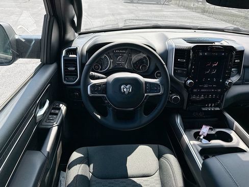 New 2026 RAM 1500 4x4 Crew Cab image 28