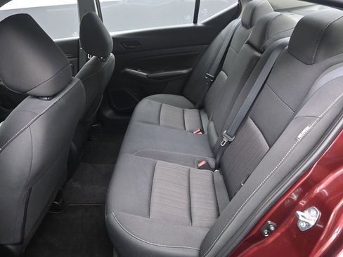 Used 2025 Nissan Altima 2.5 SV image 28