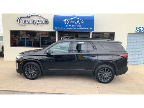 Used 2022 Chevrolet Traverse RS AWD/4WD image 1