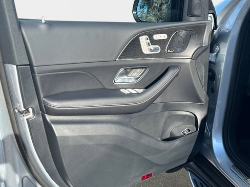 New 2026 Mercedes-Benz GLS 450 4MATIC image 17