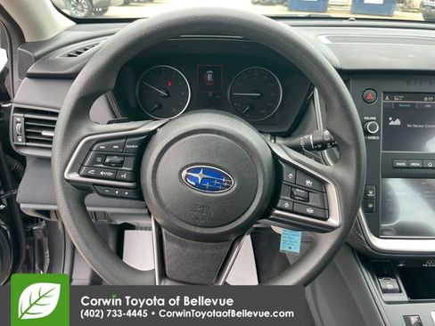 Used 2025 Subaru Outback AWD/4WD image 37