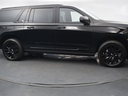 Certified 2026 Cadillac Escalade ESV Sport w/ LPO, ONYX Package AWD/4WD image 7
