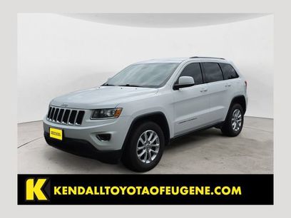 Used 2014 Jeep Grand Cherokee Laredo w/ 18" Wheel & 8.4" Radio Group