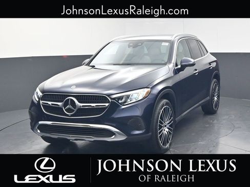 Used 2024 Mercedes-Benz GLC 300 4MATIC image 5