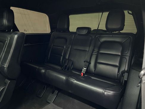 Used 2019 Lincoln Navigator Reserve AWD/4WD image 20