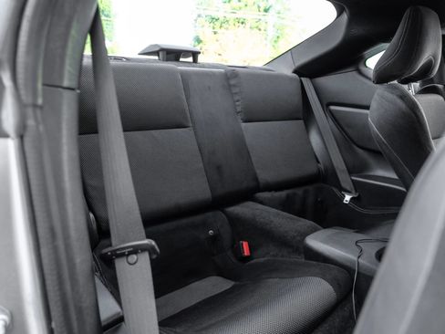 Used 2017 Toyota 86 RWD image 32