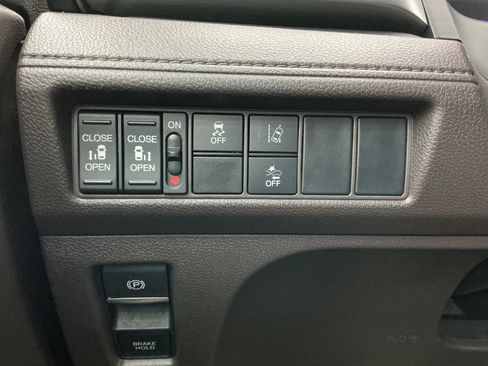 Used 2019 Honda Odyssey EX image 35