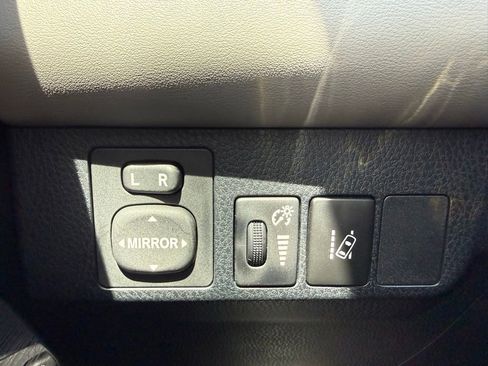 Used 2018 Toyota RAV4 Limited w/ Advanced Technology Package AWD/4WD image 24